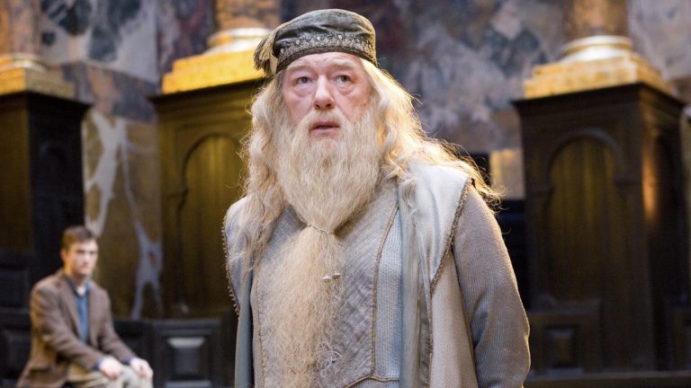 Muere el actor británico Michael Gambon a los 82 años; interpretó al mago Dumbledore en “Harry Potter”