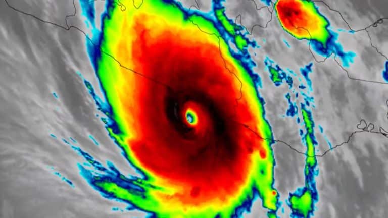 “Otis” es el huracán más fuerte en la historia del Pacífico Oriental: Acapulco requiere 300 mil mdp